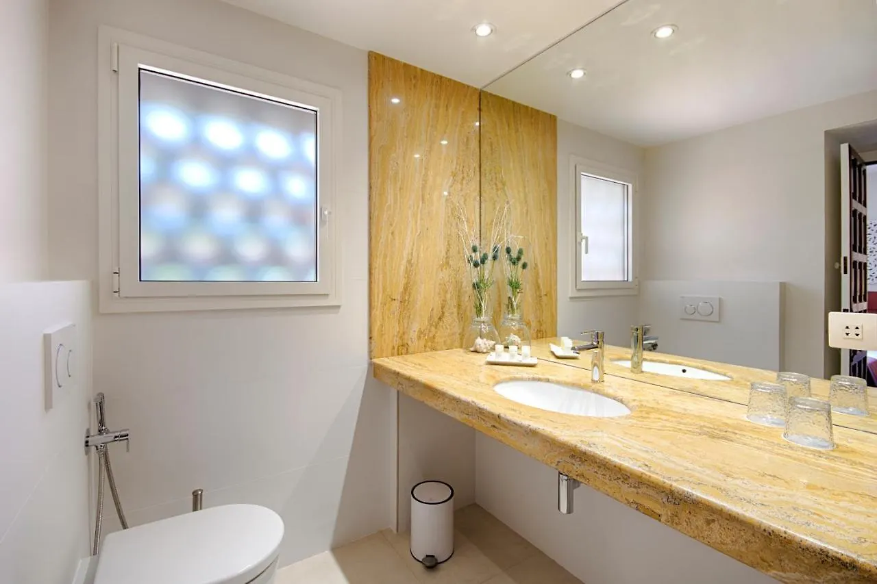 **** Guest house El Porxo B&B Girona Spain