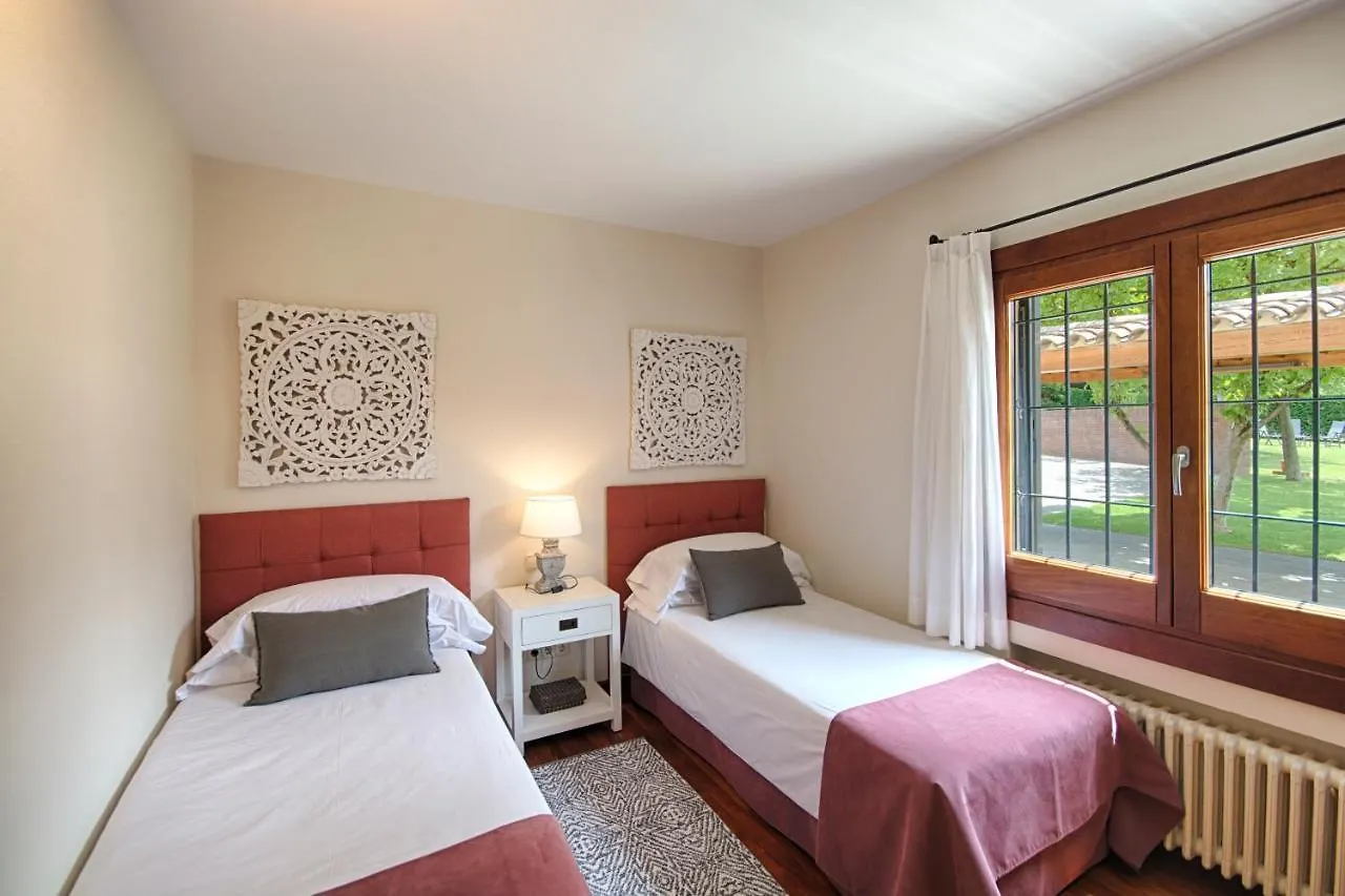 El Porxo B&B Girona 4*,